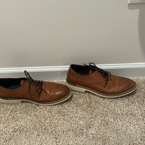 Mens Cole Haan brown dress shoes - Picture 2 of 3